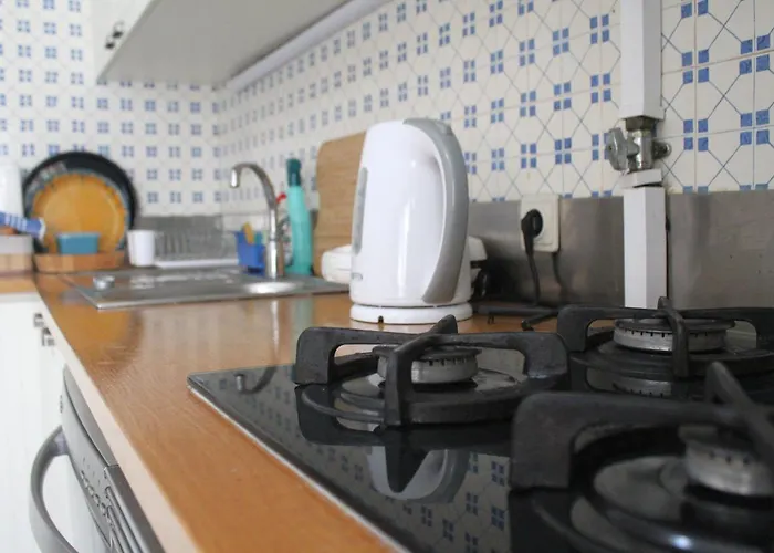 Aveirohouse בית הארחה
