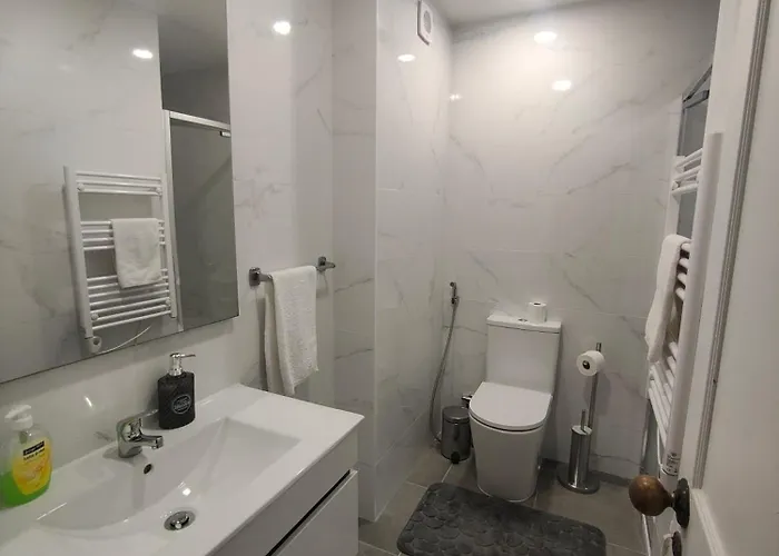 Aveirohouse בית הארחה